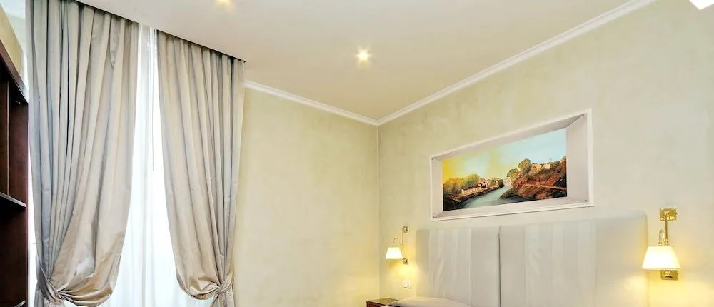 HOTEL CAMELIA