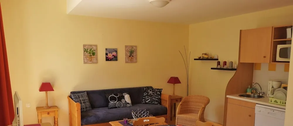 Logement n202 4pers face aux Thermes