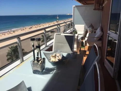 Luxury Oceanfront triplex in Cadiz