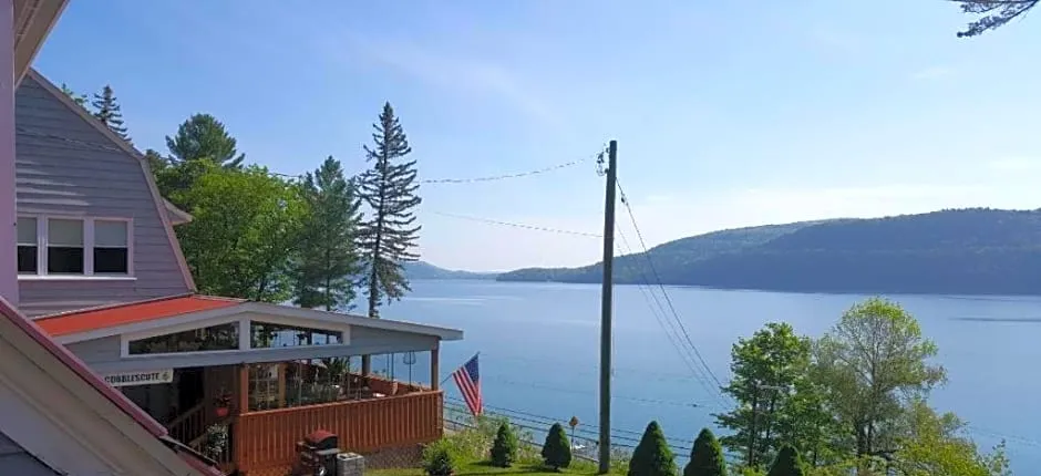 Cobblescote on the Lake