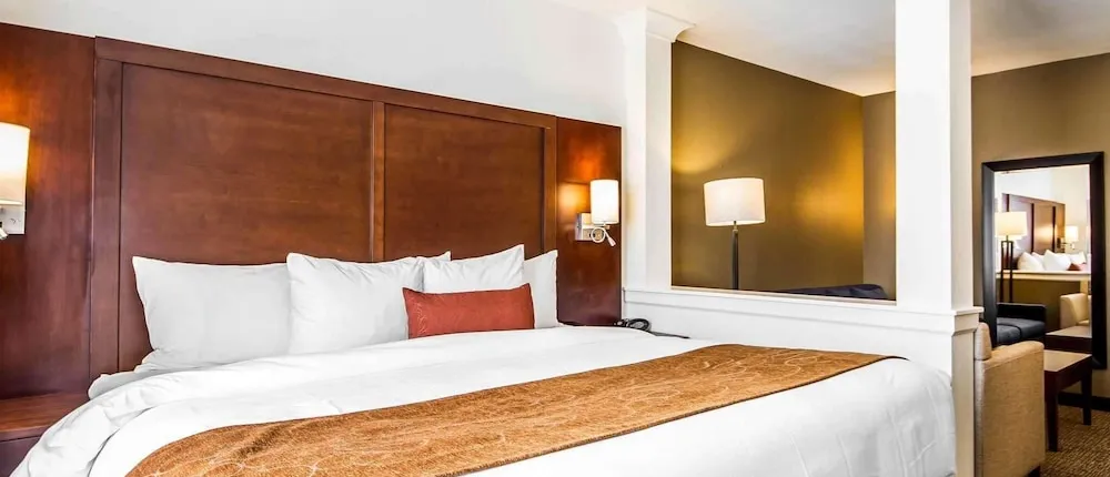 COMFORT SUITES WOODLAND - SACRAMENTO AIRPORT