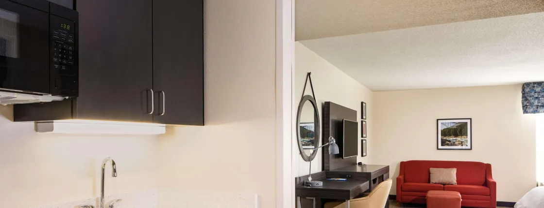 HAMPTON INN CHARLESTON-SOUTHRIDGE