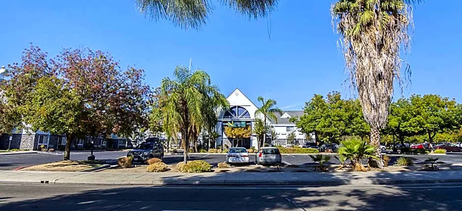 Quality Inn Fresno Yosemite Airport