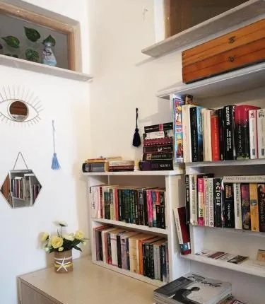 Vrohaki Studios & Rooms