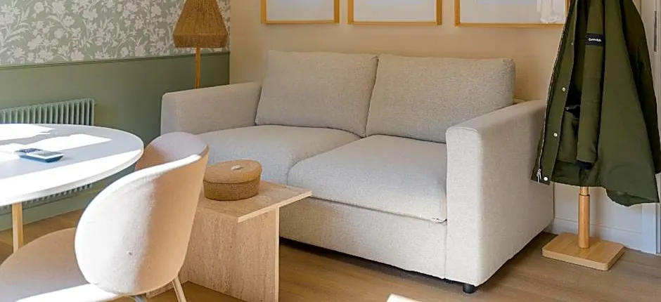 SARROUGE S.A.R.L / Le Gabriel