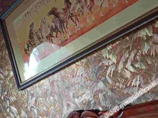 Jinyijue Hotel (Dengzhou People's Hospital)
