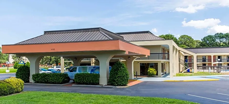 Days Inn by Wyndham Norfolk Airport