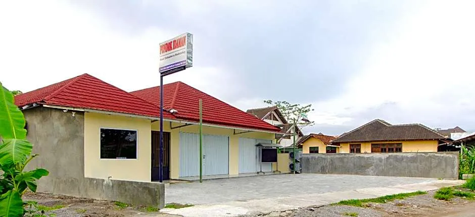 RedDoorz near Sleman City Hall 3