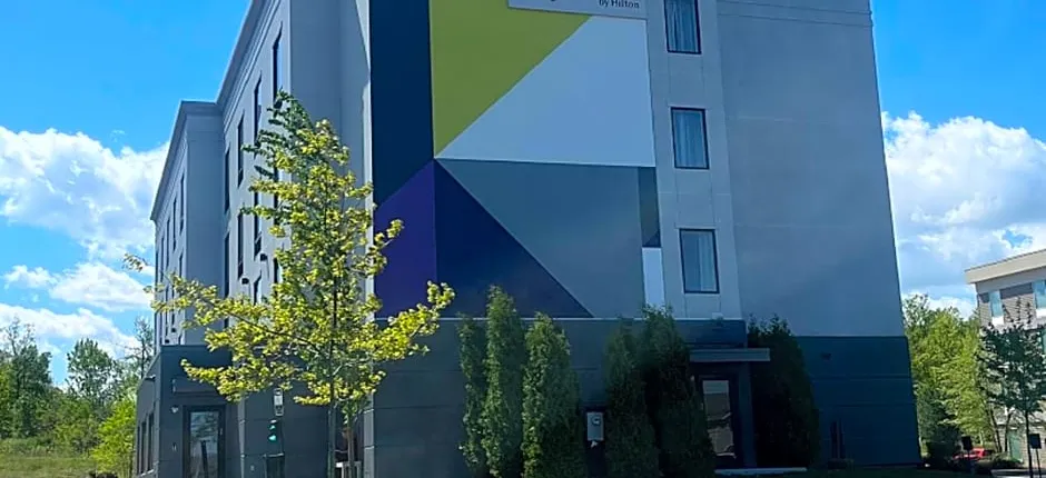 Spark by Hilton Erie
