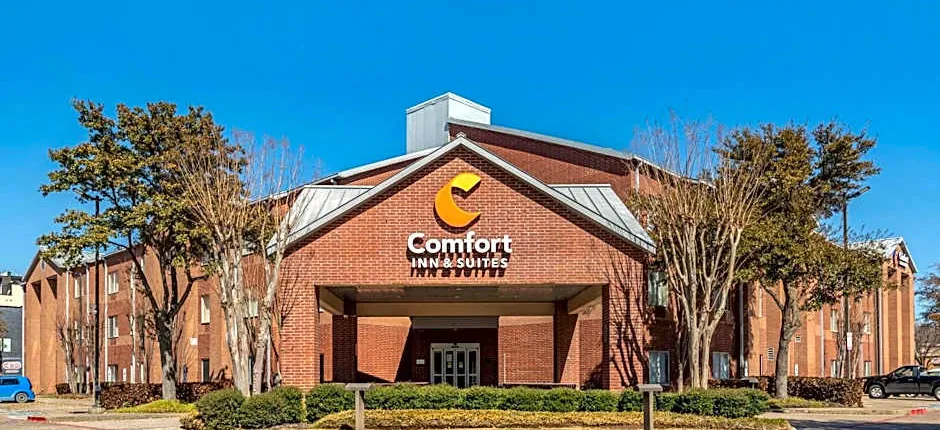 Comfort Inn & Suites North Dallas-Addison