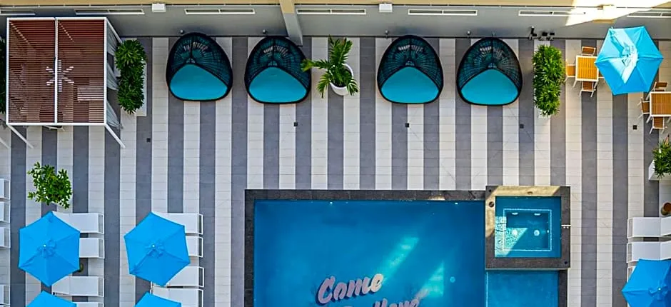 OUTRIGGER Waikiki Paradise Hotel