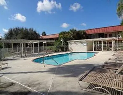 KNIGHTS INN PALM HARBOR