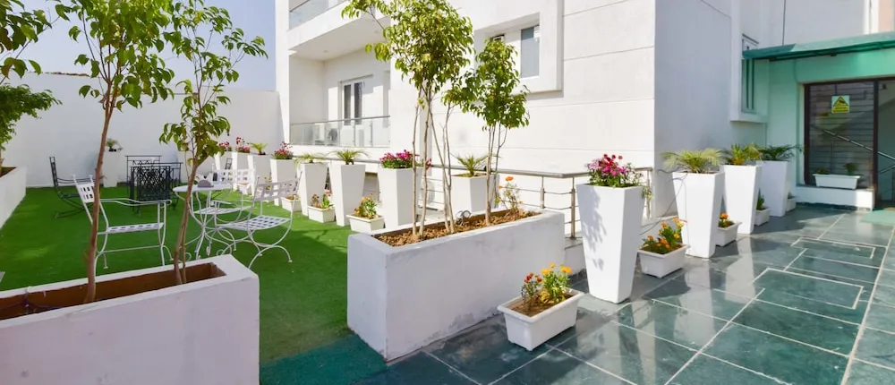 Treebo Branson Villa