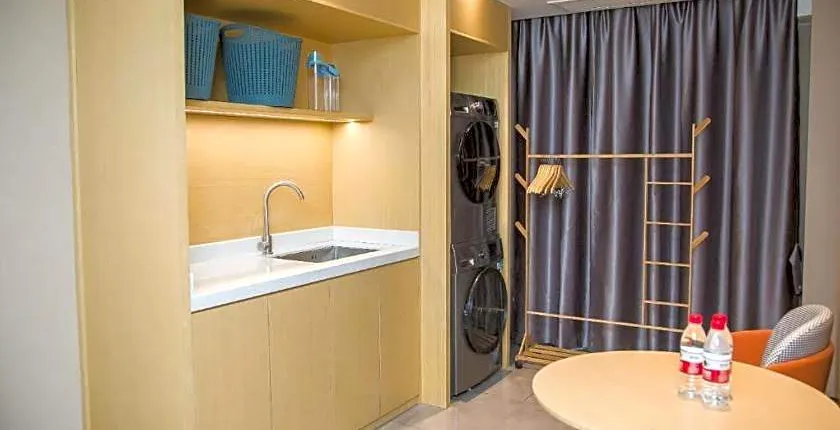 City Comfort Inn Badong Passenger Transport Center