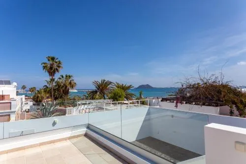 Luxury Holiday Villa AZUL - heated Pool -Wifi - Seaview - Beach