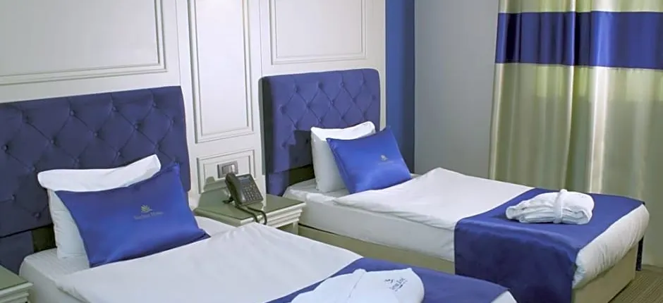 Sarissa Hotel