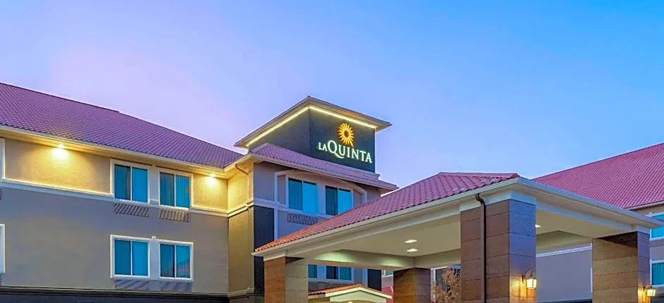 La Quinta Inn & Suites by Wyndham Rifle