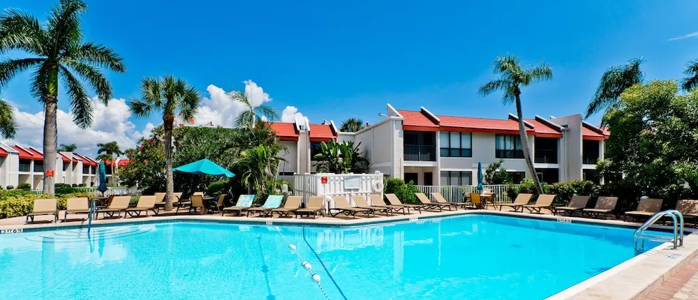 Runaway Bay Resort by BBG