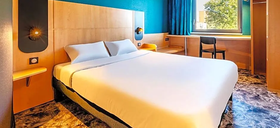 B&B HOTEL Maubeuge Gare