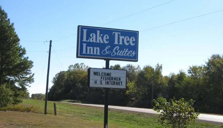 Laketree Inn And Suites Marion