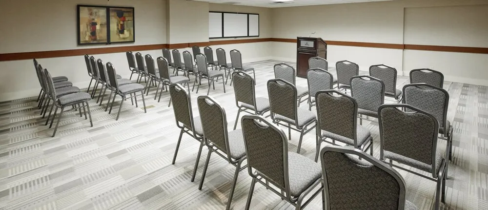 Best Western Plus Orangeville Inn & Suites