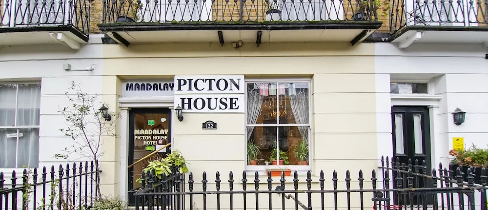 Mandalay Picton House Hotel