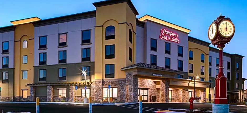 Hampton Inn By Hilton & Suites Marina