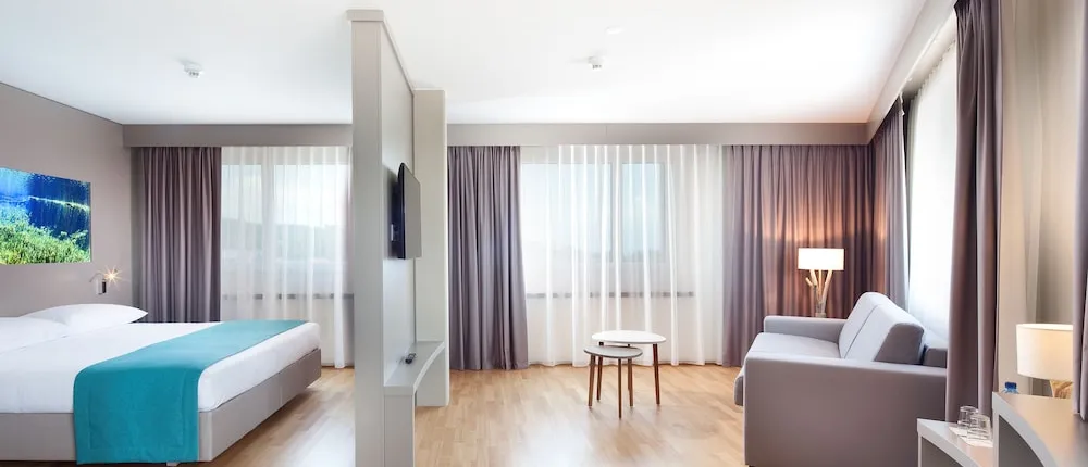 Aquatis Hotel