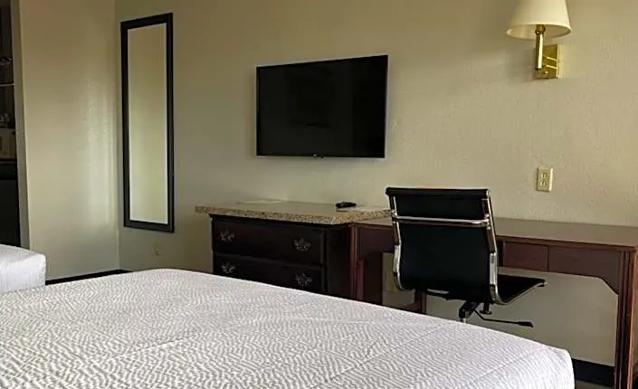 Travelodge by Wyndham Tucson AZ