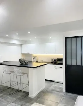 Beautiful Apartment Close to the Galeries Lafayette, Paris