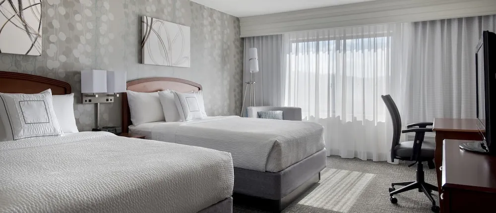 Courtyard by Marriott Lebanon
