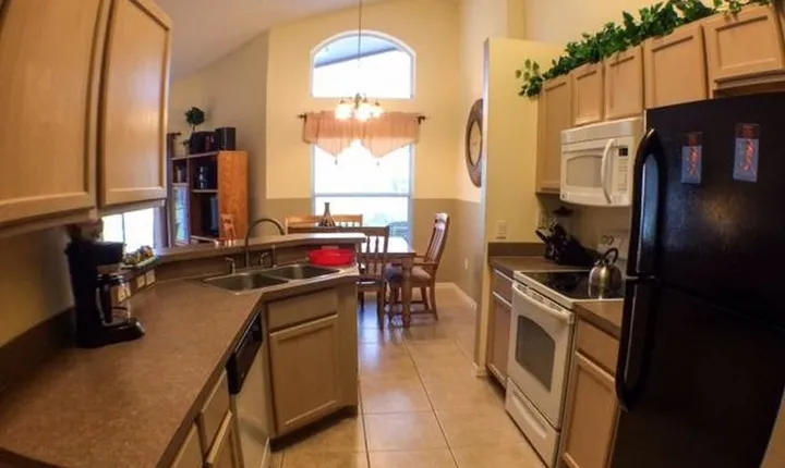 Clubhouse 1728 Apartment 4 Bedroom