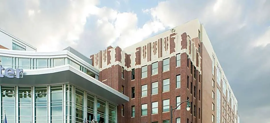 Renaissance by Marriott Allentown Hotel