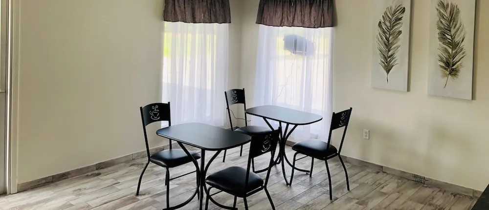 Americas Best Inn Brinkley