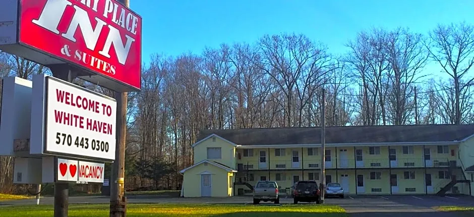 Country Place Inn And Suites White Haven