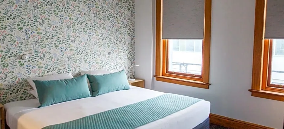 The Cambridge Hotel