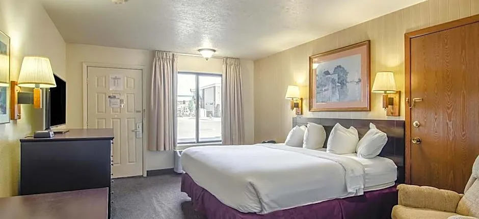Americas Best Value Inn & Suites Ft. Collins E at I-25