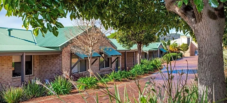 Quality Suites Banksia Gardens WA