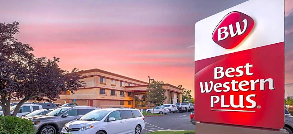 Best Western Plus Orchid Hotel & Suites