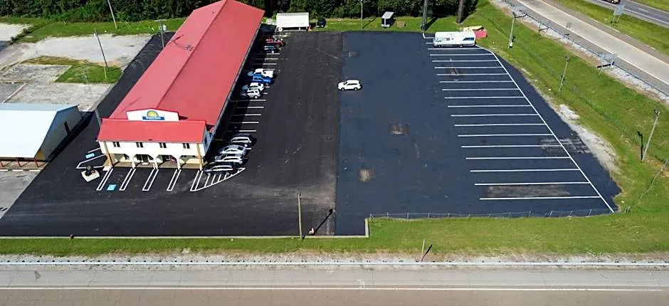 Days Inn by Wyndham Holladay