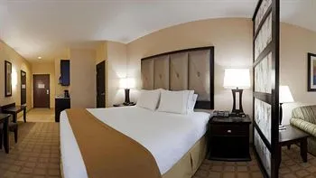 Holiday Inn Express Hotel and Suites Brighton