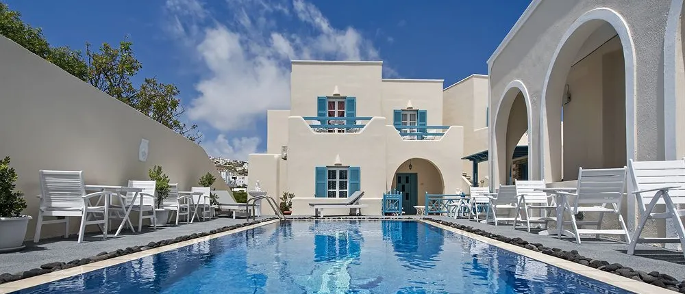 Alizea Villas & Suites