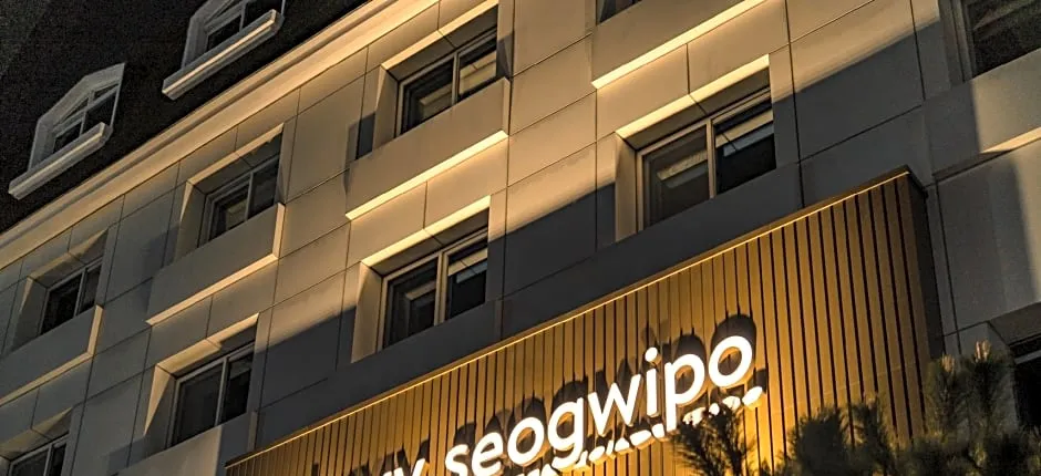 Heyy Seogwipo Hotel