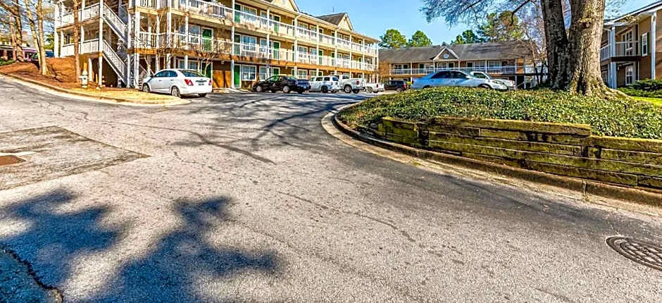 HomeTowne Studios Atlanta NE - Downtown Norcross
