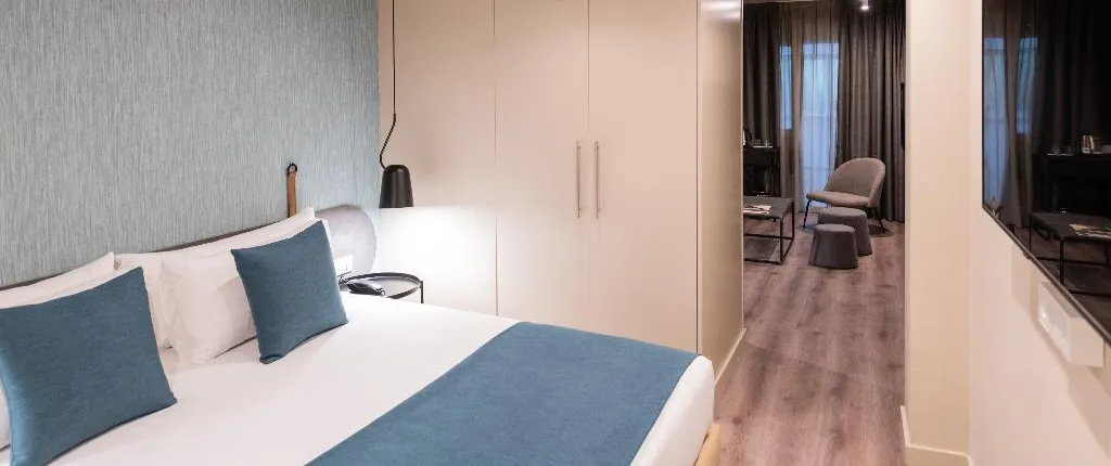 ATENEA REKORD SUITES [EX-REKORD]