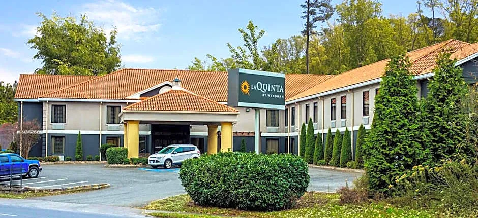 La Quinta Inn & Suites by Wyndham Radford
