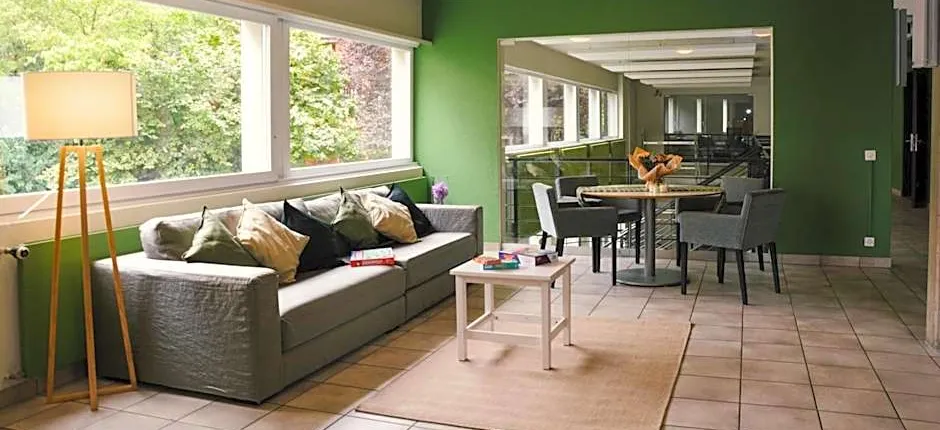 Alaïa Hostel