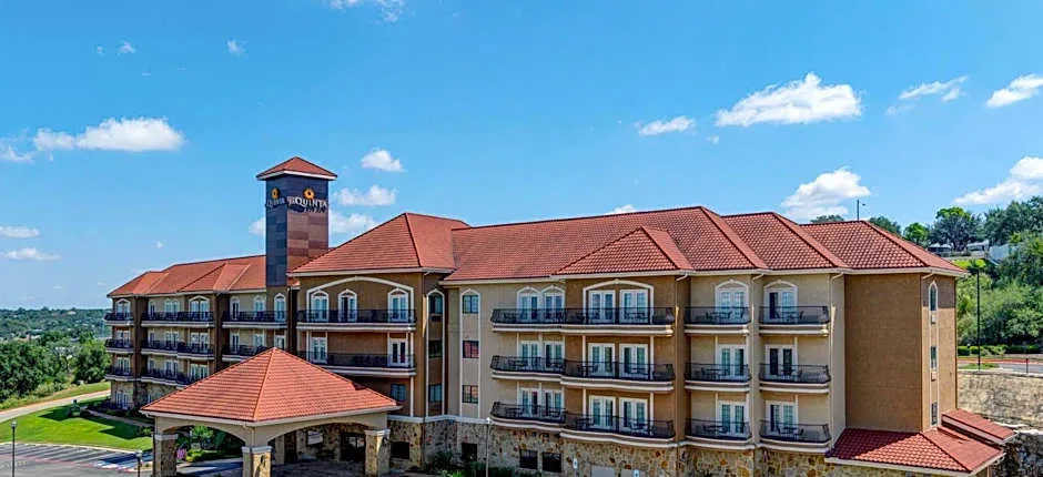 La Quinta Inn & Suites by Wyndham Marble Falls