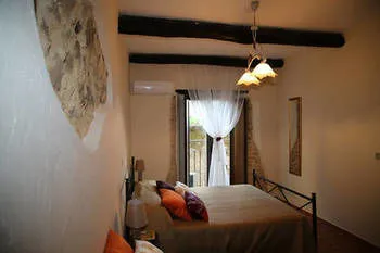 Perla Del Borgo