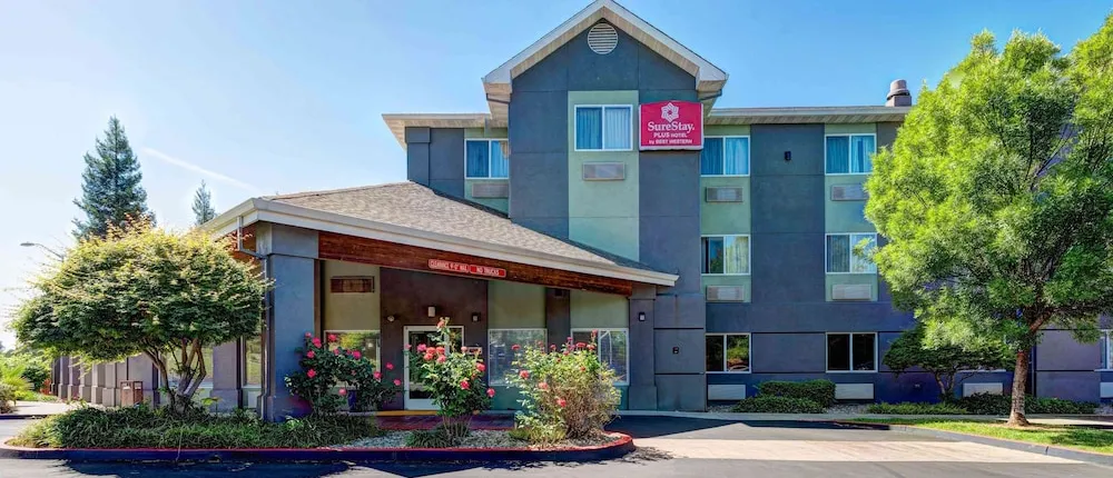 Surestay Plus Hotel By Best Western Redding